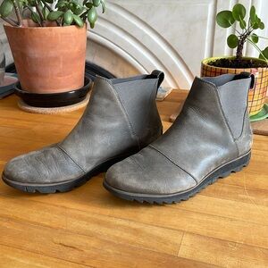 Grey Sorel Chelsea boots